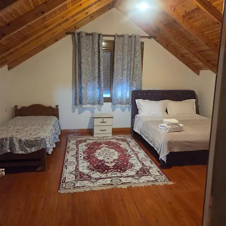 Διαμέρισμα Emily House In *