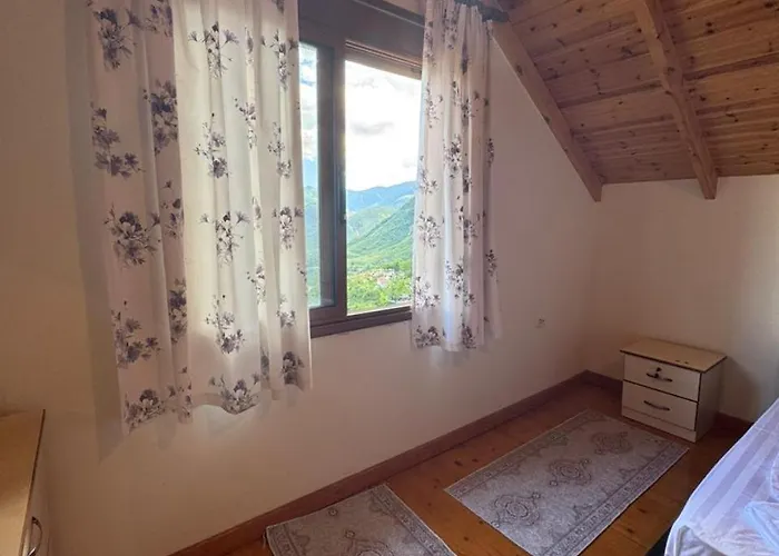 Apartmán Emily House In Gjirokastër