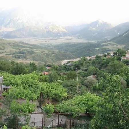 Daire Emily House In Gjirokastër